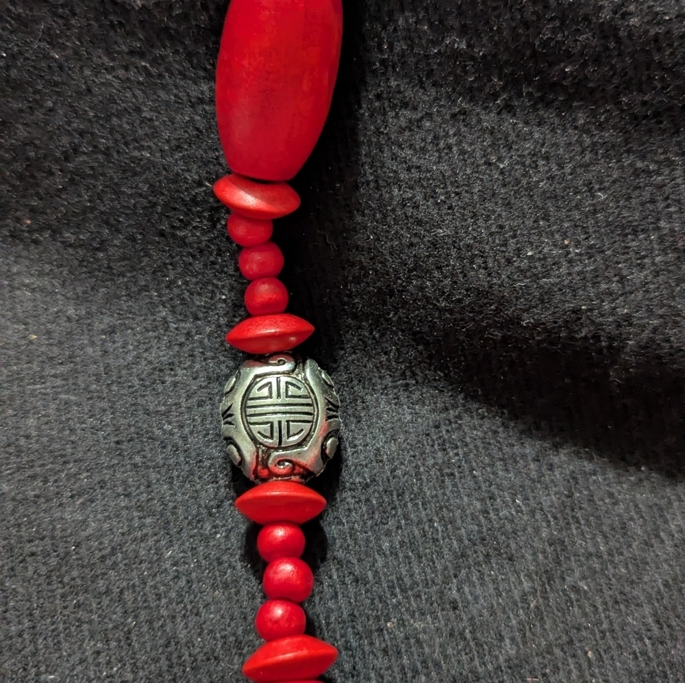Silver Tone Red Wooden Chunky Beaded Statement Necklace - Picture 3 of 5